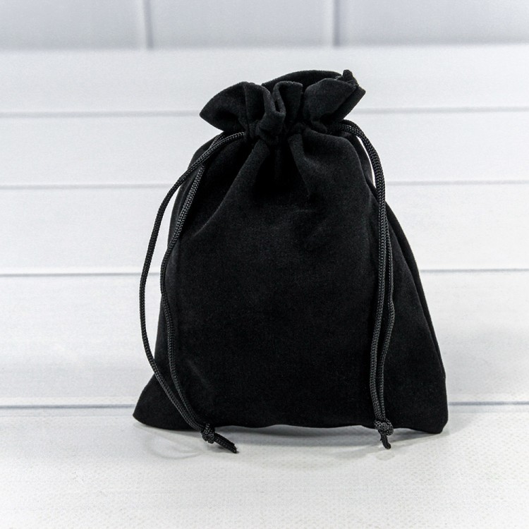 000811H/100 Мешочки бархатные 12*15 класс Б Чёрный 1/50 1/2000 000811H/100 Мешочки бархатные 12*15 класс Б Чёрный 1/50 1/2000