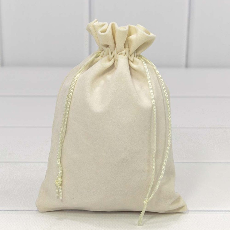 000811G/22 Мешочки бархатные 14*20 Бежевый 1/25 1/1500 000811G/22 Мешочки бархатные 14*20 Бежевый 1/25 1/1500