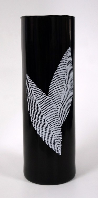 2707022024 САРАГОСА-чёрная с белым "Трубка 107"ваза Н-300 2,3л